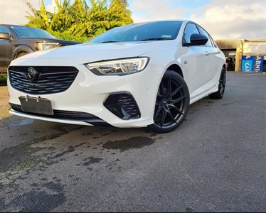 2018 Holden Commodore - Thumbnail