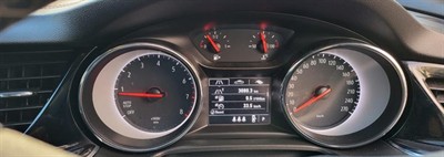 2018 Holden Commodore - Thumbnail