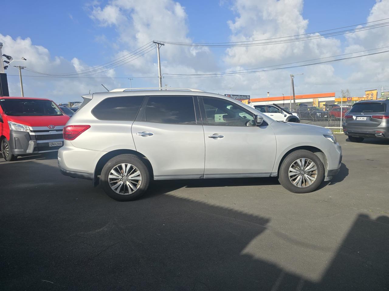 2018 Nissan Pathfinder