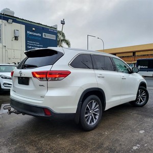 2018 Toyota Highlander - Thumbnail