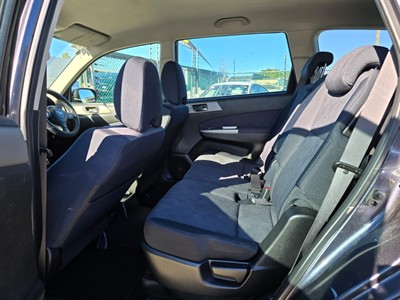 2011 Subaru EXIGA - Thumbnail