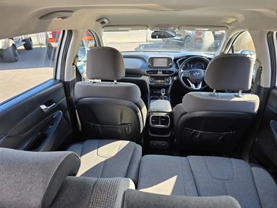 2020 Hyundai Santa Fe - Thumbnail