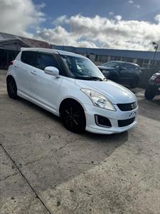 2013 Suzuki Swift - Thumbnail