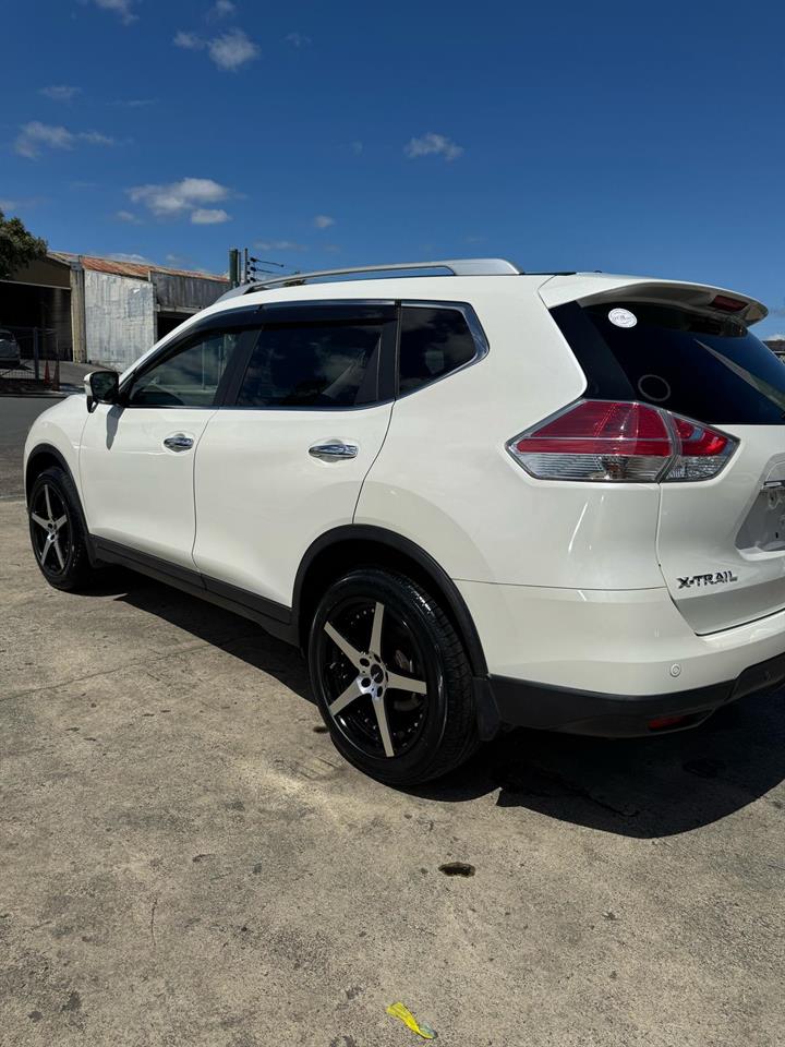2014 Nissan X-TRAIL 