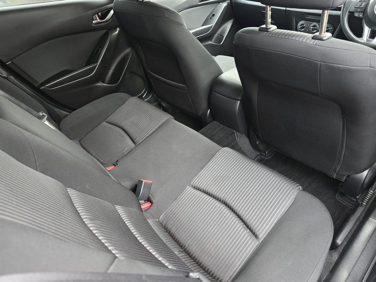 2014 Mazda Axela
